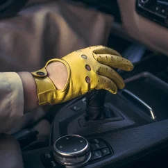 Klasické dámske kožené rukavice na šoférovanie