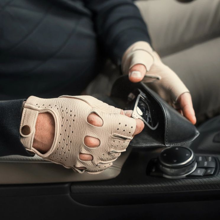 Krémové bezprstové kožené rukavice na riadenie z amerického jeleňa - Farba: Béžová, Veľkosť: 8,5